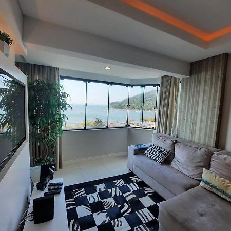 3 Suites Linda Vista Da Orla De Bc A 50M Da Praia - Somente Familiares บัลเนอาริโอ กังโบริว ภายนอก รูปภาพ