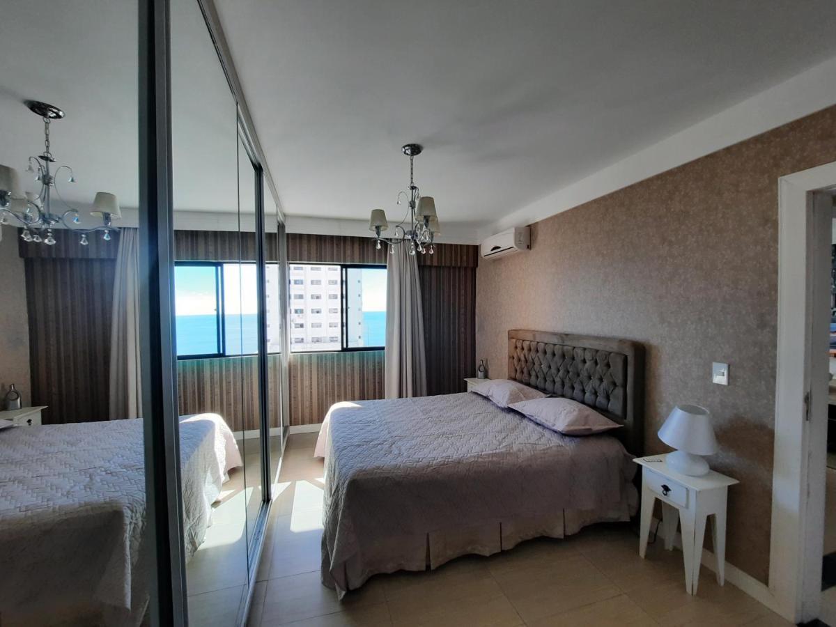 3 Suites Linda Vista Da Orla De Bc A 50M Da Praia - Somente Familiares บัลเนอาริโอ กังโบริว ภายนอก รูปภาพ
