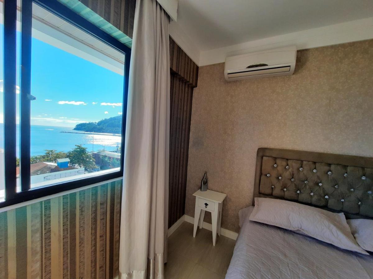 3 Suites Linda Vista Da Orla De Bc A 50M Da Praia - Somente Familiares บัลเนอาริโอ กังโบริว ภายนอก รูปภาพ