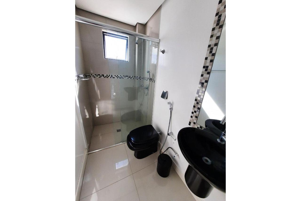3 Suites Linda Vista Da Orla De Bc A 50M Da Praia - Somente Familiares บัลเนอาริโอ กังโบริว ภายนอก รูปภาพ