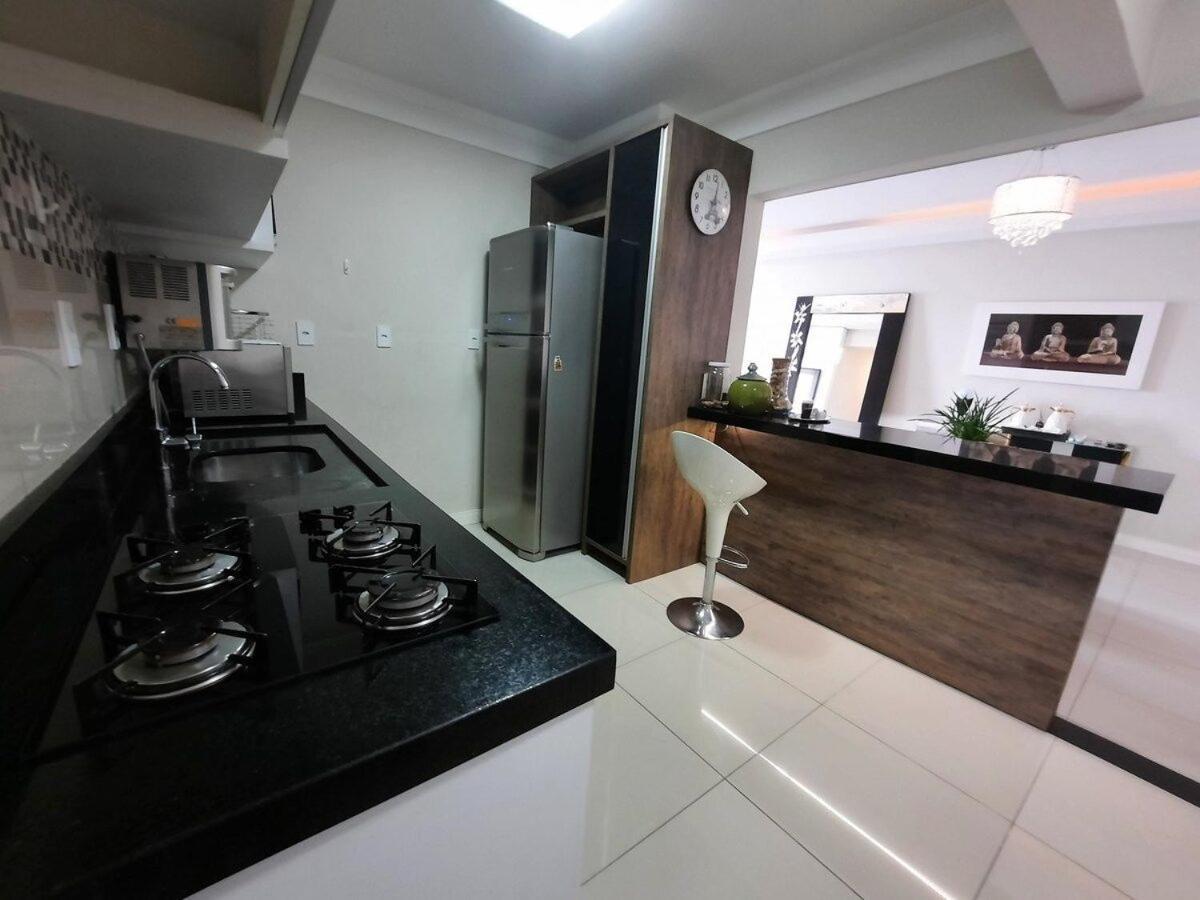 3 Suites Linda Vista Da Orla De Bc A 50M Da Praia - Somente Familiares บัลเนอาริโอ กังโบริว ภายนอก รูปภาพ