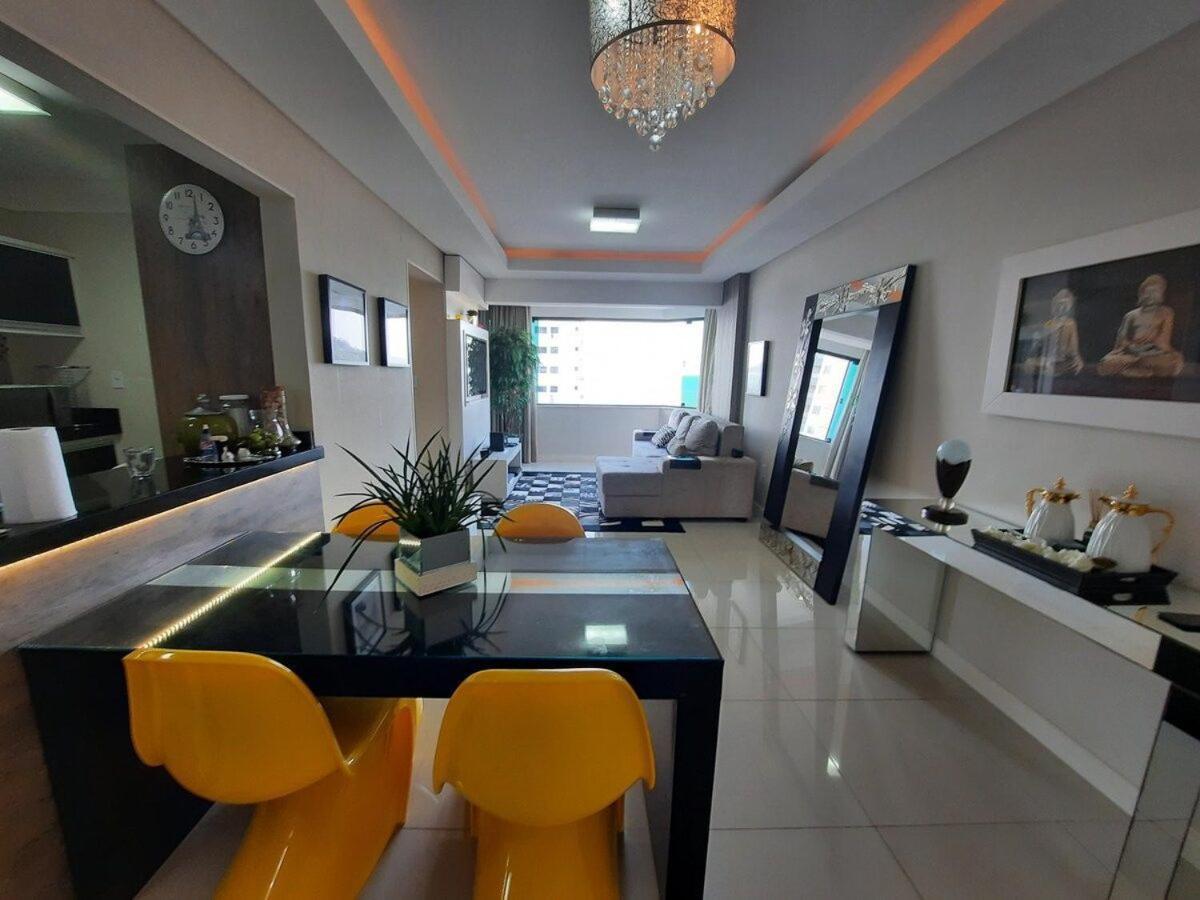 3 Suites Linda Vista Da Orla De Bc A 50M Da Praia - Somente Familiares บัลเนอาริโอ กังโบริว ภายนอก รูปภาพ