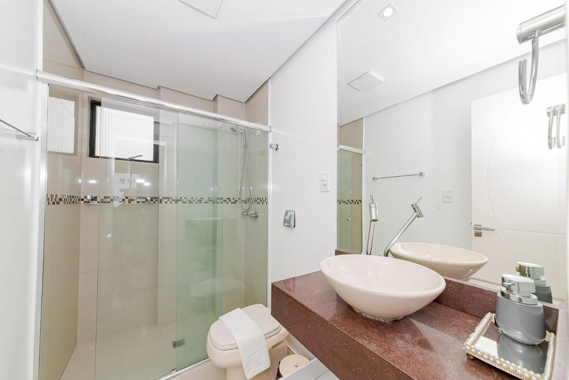 3 Suites Linda Vista Da Orla De Bc A 50M Da Praia - Somente Familiares บัลเนอาริโอ กังโบริว ภายนอก รูปภาพ