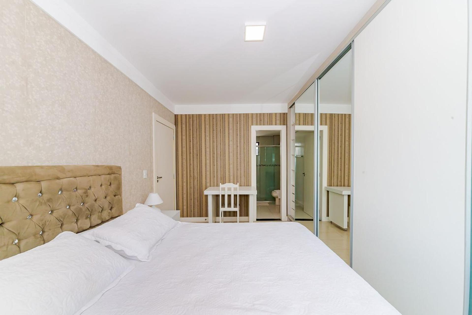 3 Suites Linda Vista Da Orla De Bc A 50M Da Praia - Somente Familiares บัลเนอาริโอ กังโบริว ภายนอก รูปภาพ