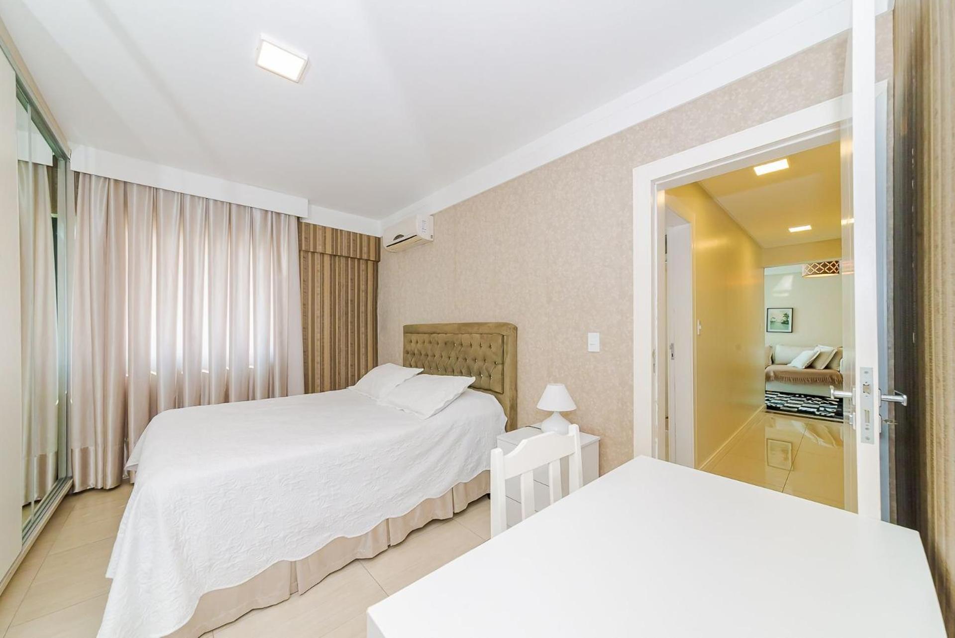 3 Suites Linda Vista Da Orla De Bc A 50M Da Praia - Somente Familiares บัลเนอาริโอ กังโบริว ภายนอก รูปภาพ