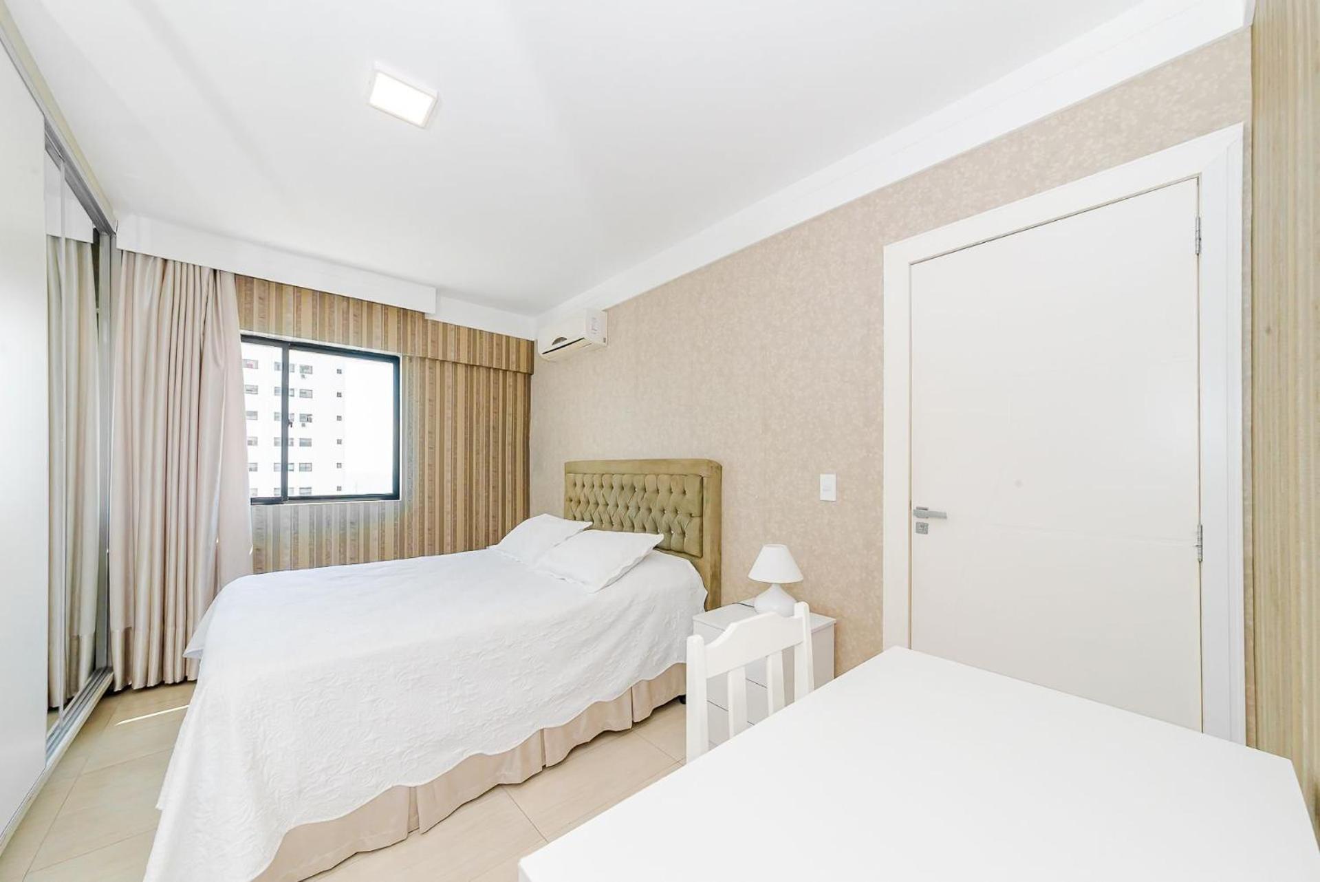 3 Suites Linda Vista Da Orla De Bc A 50M Da Praia - Somente Familiares บัลเนอาริโอ กังโบริว ภายนอก รูปภาพ