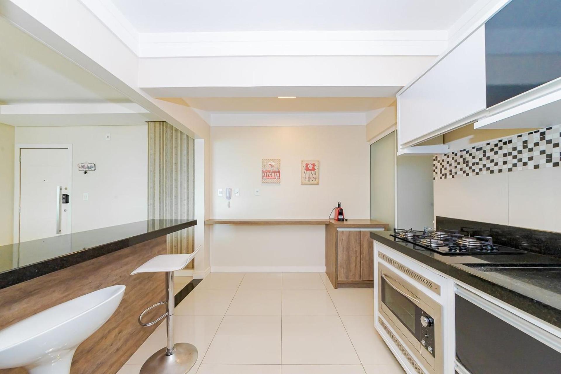 3 Suites Linda Vista Da Orla De Bc A 50M Da Praia - Somente Familiares บัลเนอาริโอ กังโบริว ภายนอก รูปภาพ